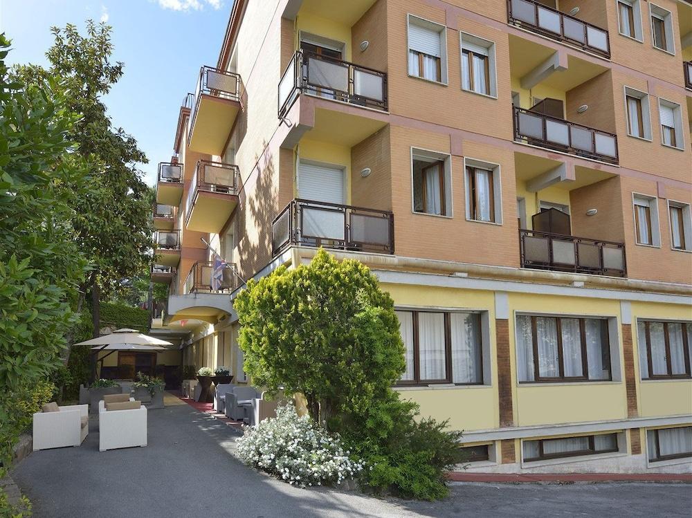 Hotel Attico Chianciano Terme Ngoại thất bức ảnh